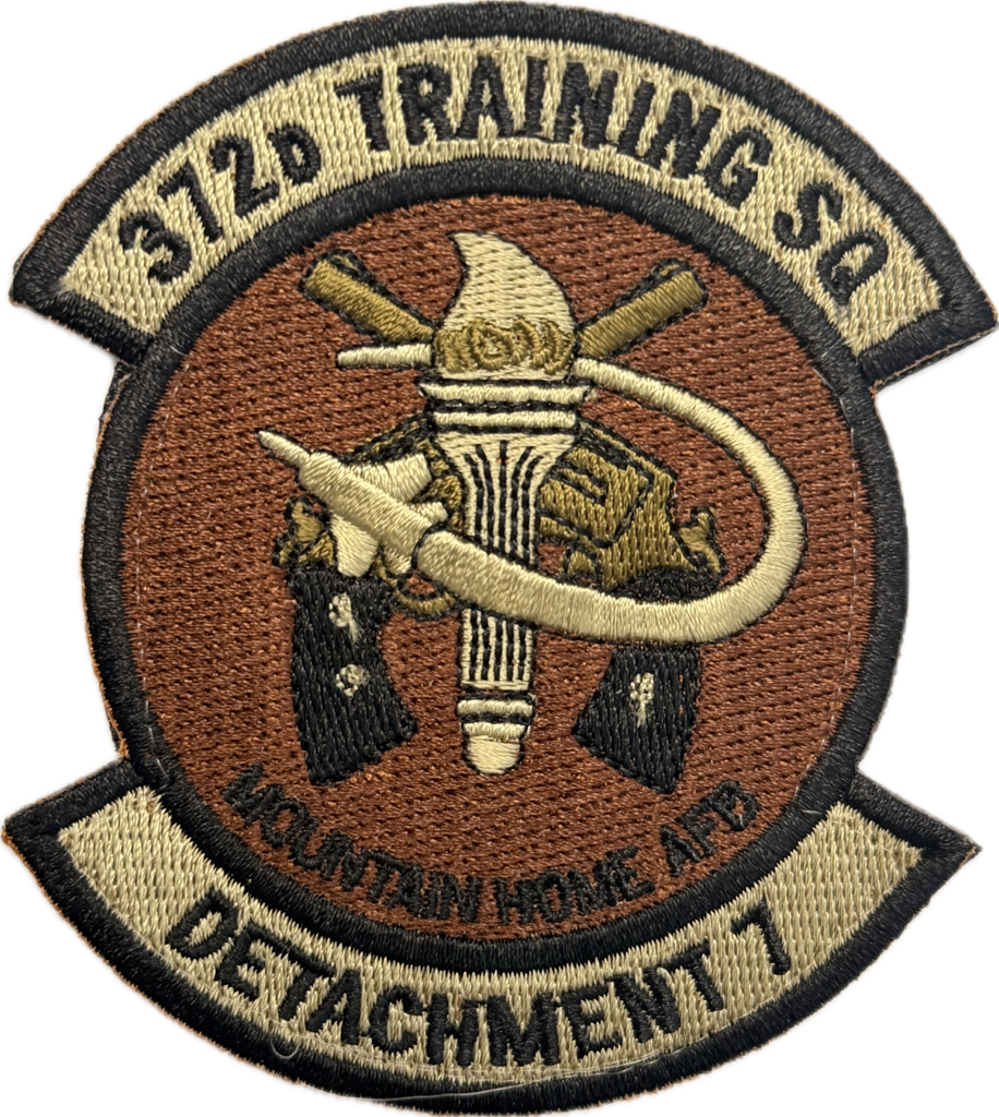 372 TRAINING SQ DET 7